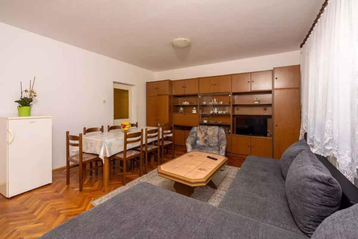 Four-Bedroom Apartment In Crikvenica II Zewnętrze zdjęcie