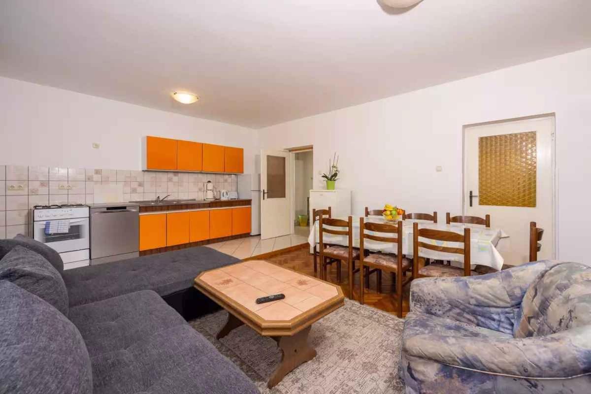 Four-Bedroom Apartment In Crikvenica II Zewnętrze zdjęcie
