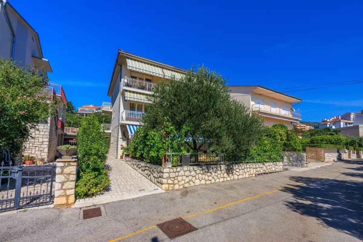 Four-Bedroom Apartment In Crikvenica II Zewnętrze zdjęcie